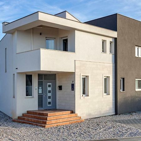 Apartments Peti Pula Zewnętrze zdjęcie