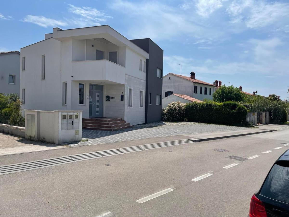 Apartments Peti Pula Zewnętrze zdjęcie