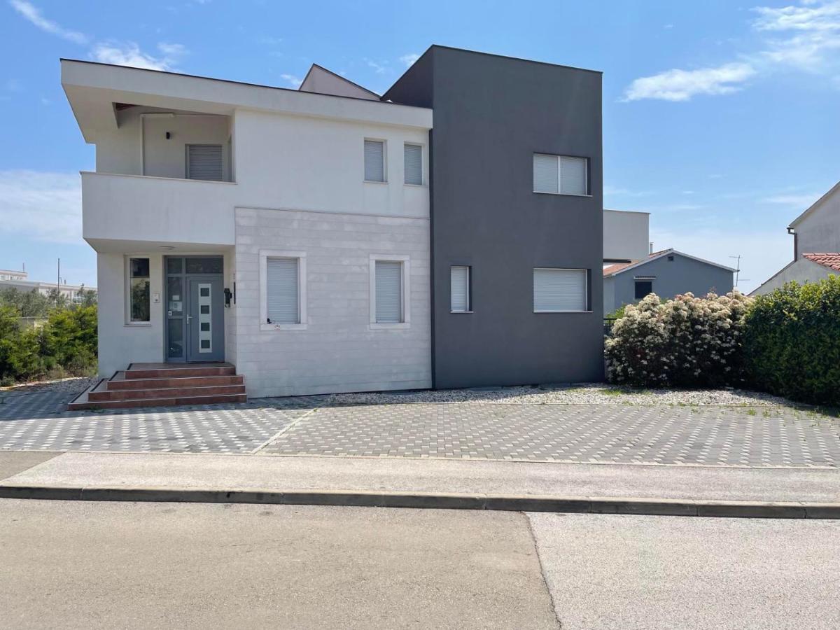 Apartments Peti Pula Zewnętrze zdjęcie