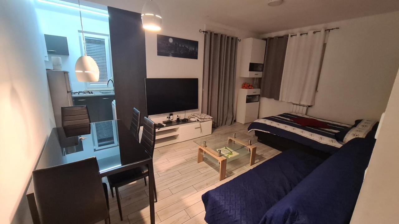 Apartments Peti Pula Zewnętrze zdjęcie