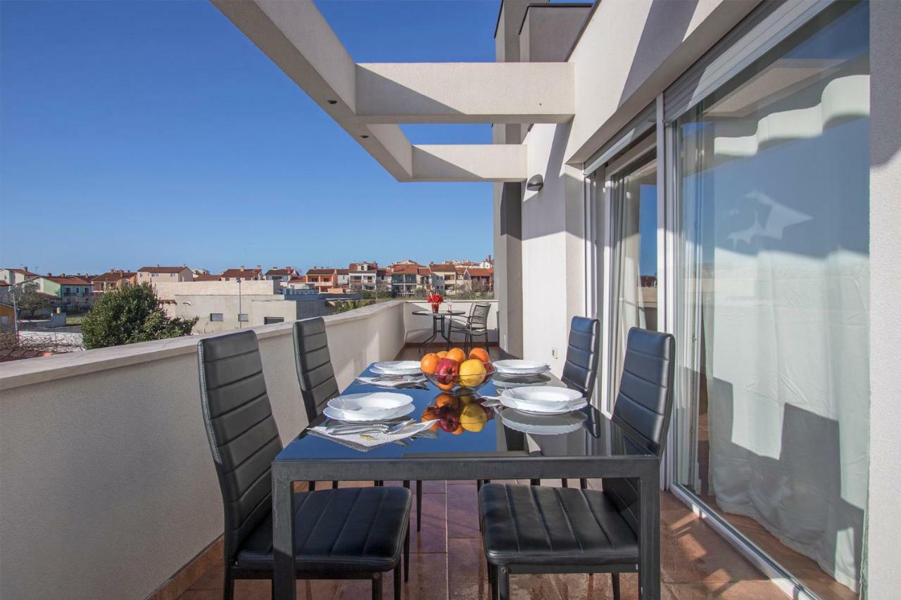 Apartments Peti Pula Zewnętrze zdjęcie